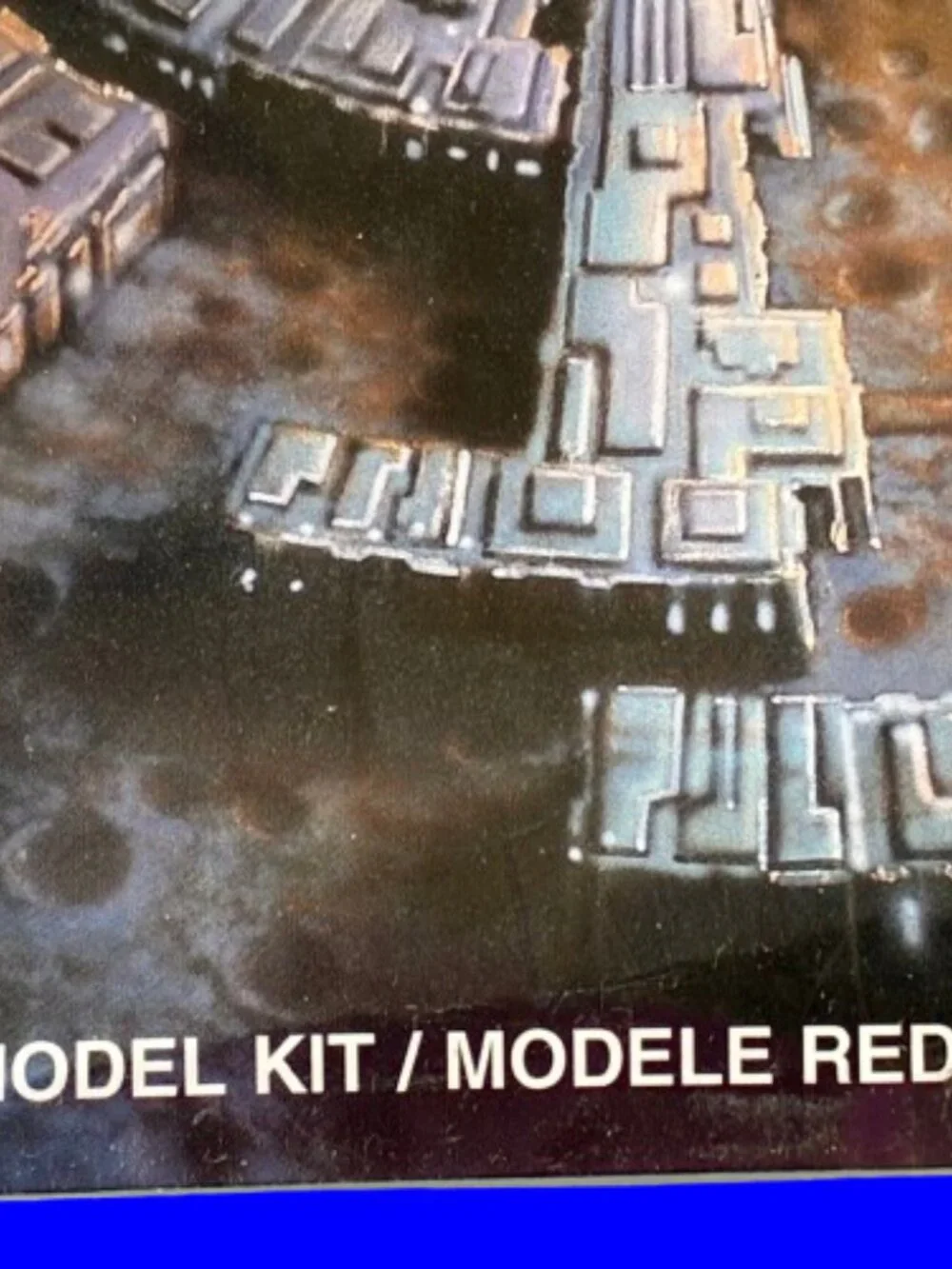 Alpha Moonbase Space 1999 AMT ERTL Model Kit Vintage Moon Base New Sealed Dents